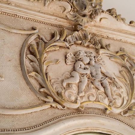 Bien D'Exception En Face Du Palais Des Papes Lägenhet Avignon Exteriör bild